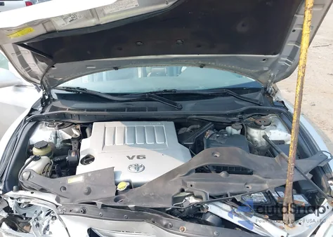 2009 Toyota Camry Le V6 z USA, uszkodzony, nr VIN 4T1BK46K99U580742